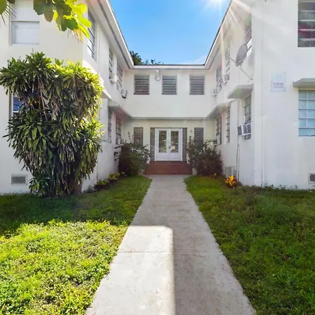 Brickell Stay: Near Beach Downtown Pet-Friendly